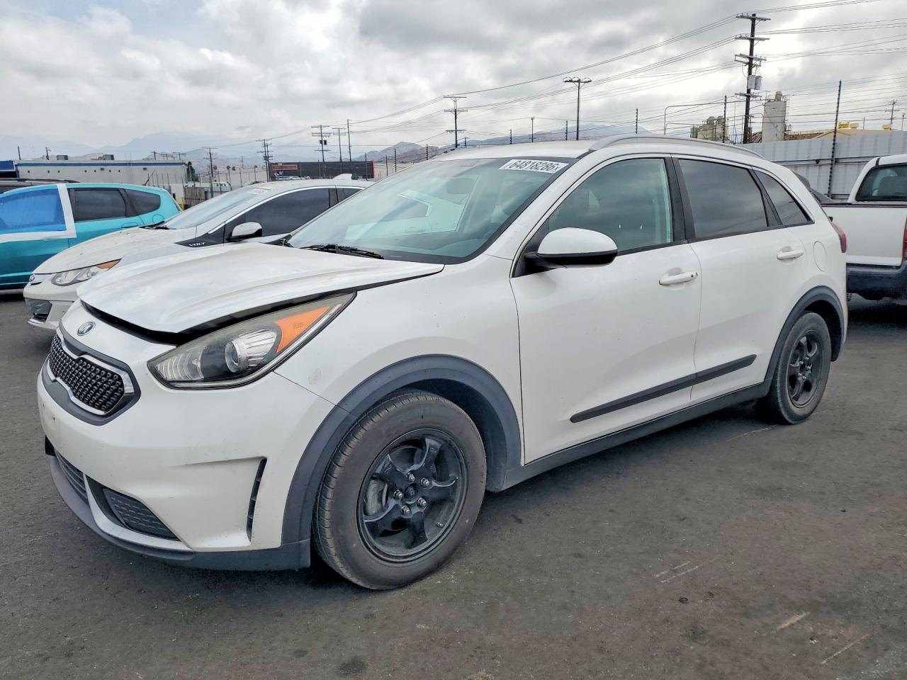 KNDCB3LC2J5156768 · 2018 KIA NIRO