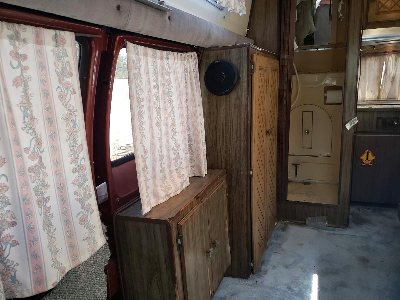 B35BF7X054514 · 1977 DODGE B30 · 9/10