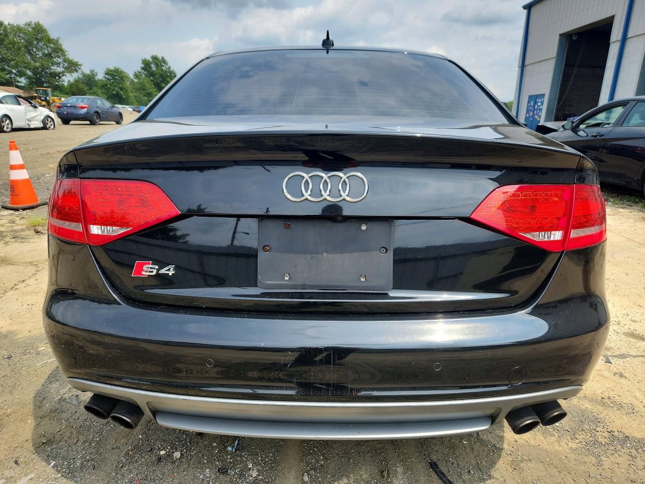 WAUKGAFL0CA109890 · 2012 AUDI S4 · 6/12