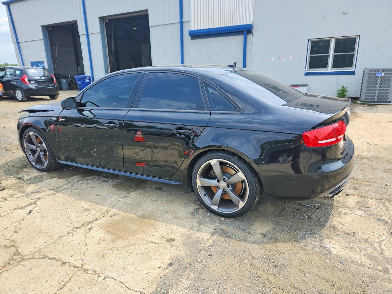 WAUKGAFL0CA109890 · 2012 AUDI S4 · 2/12