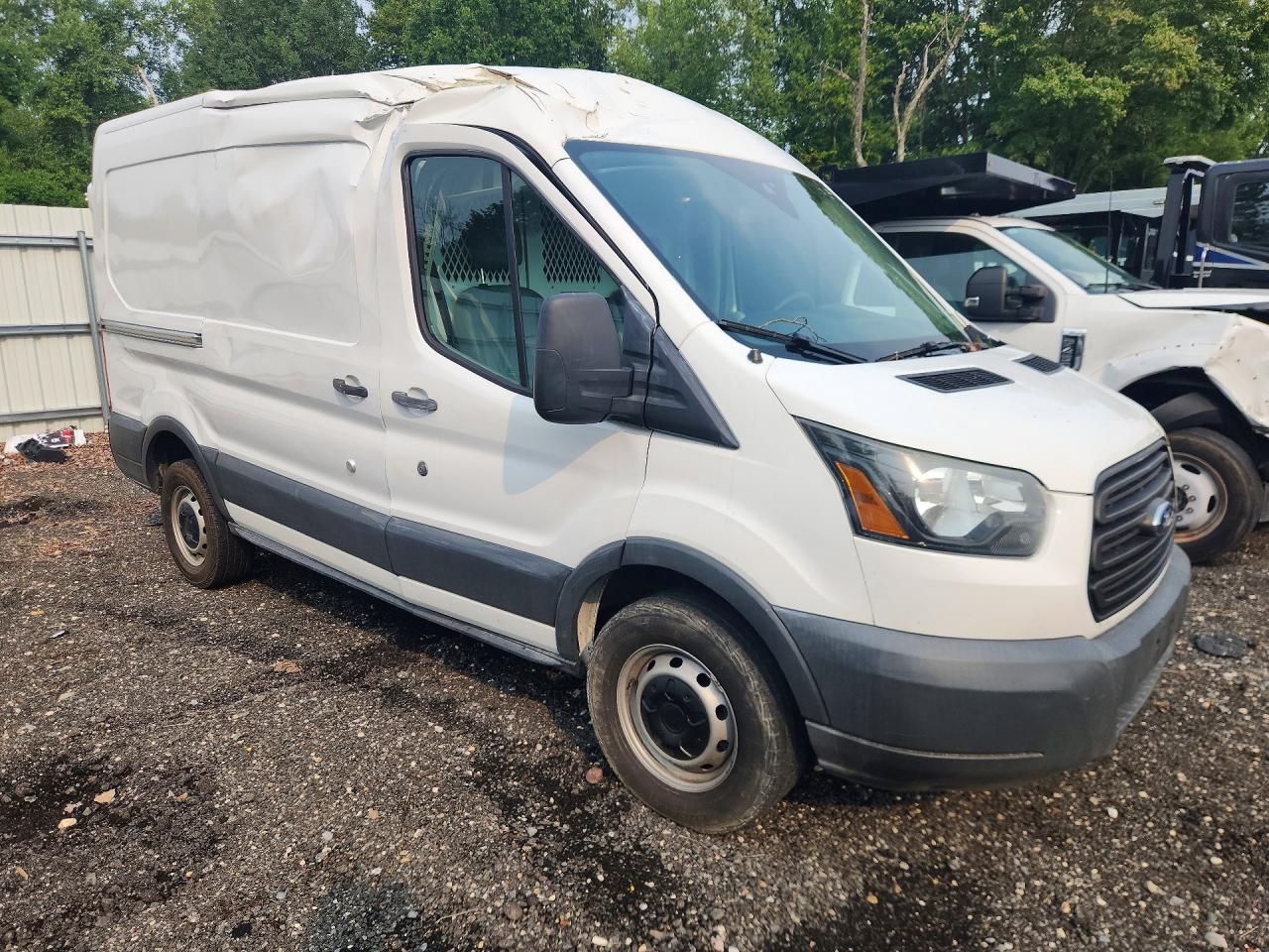 1FTNR1CM3FKA61369 · 2015 FORD TRANSIT · 4/13