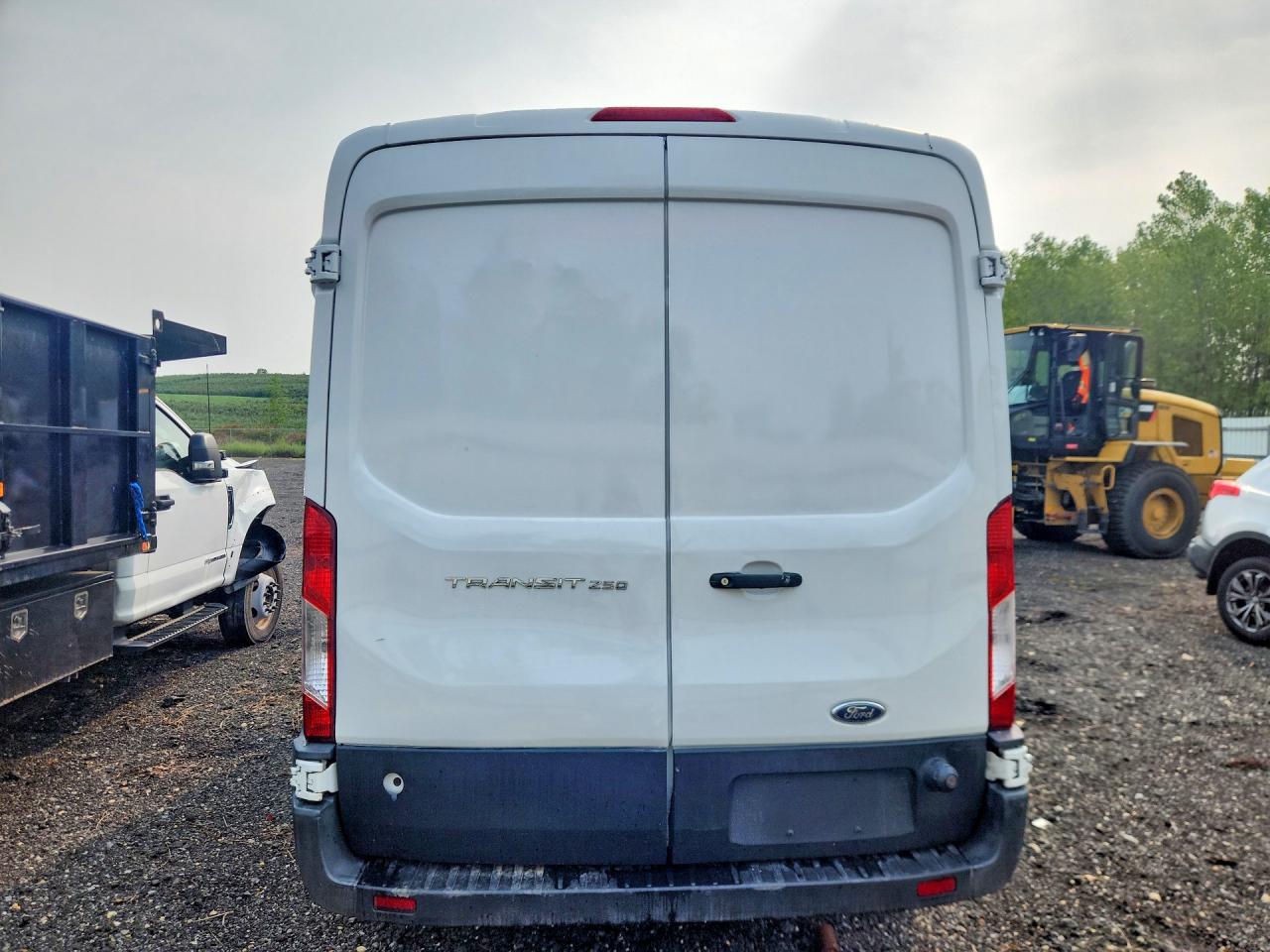 1FTNR1CM3FKA61369 · 2015 FORD TRANSIT · 6/13