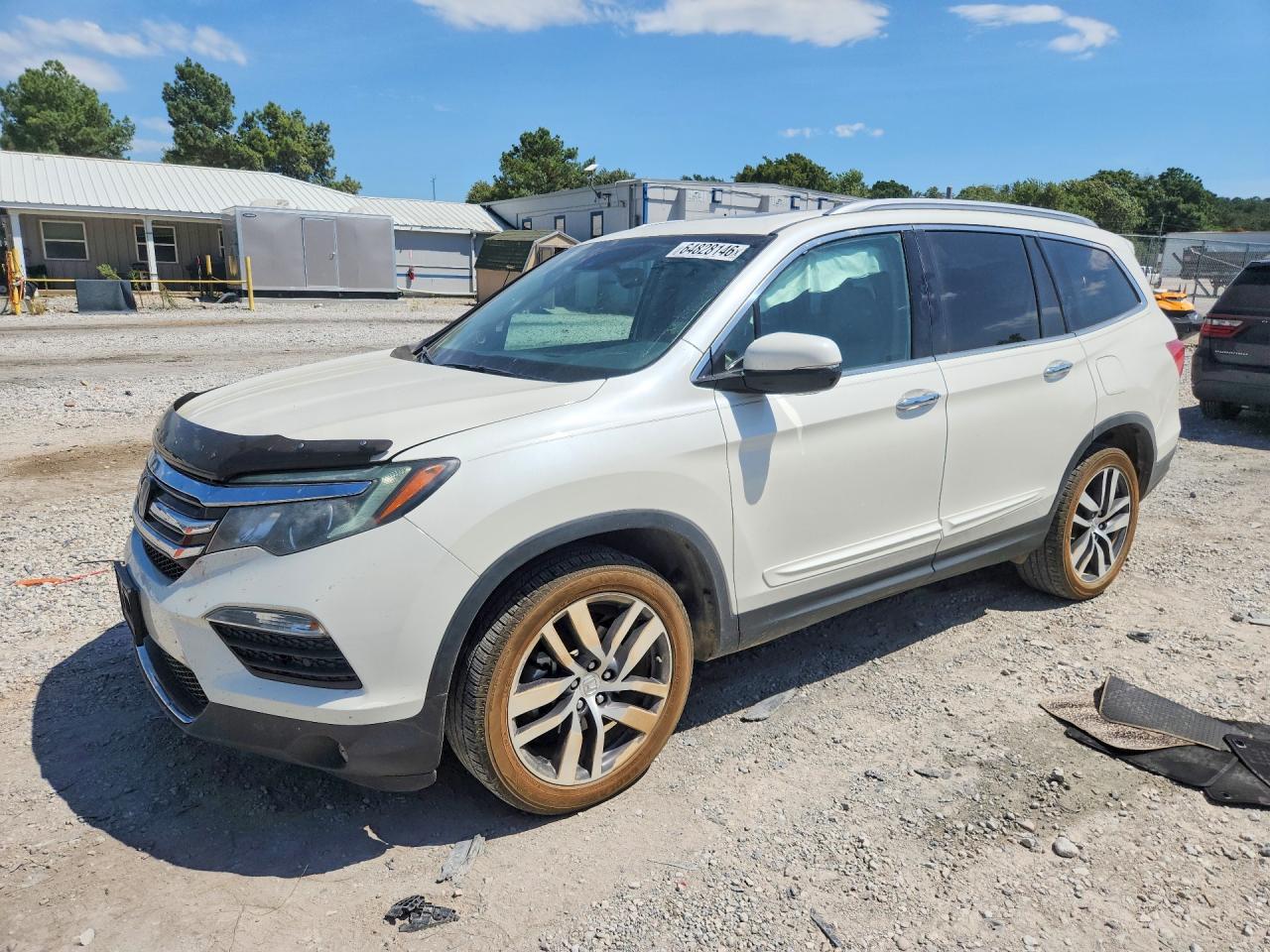 5FNYF6H95HB075362 · 2017 HONDA PILOT