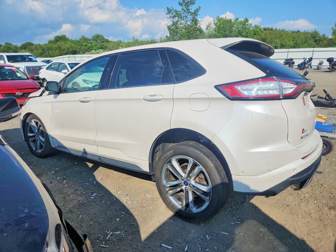 2FMPK4AP8HBC40107 · 2017 FORD EDGE · 2/13