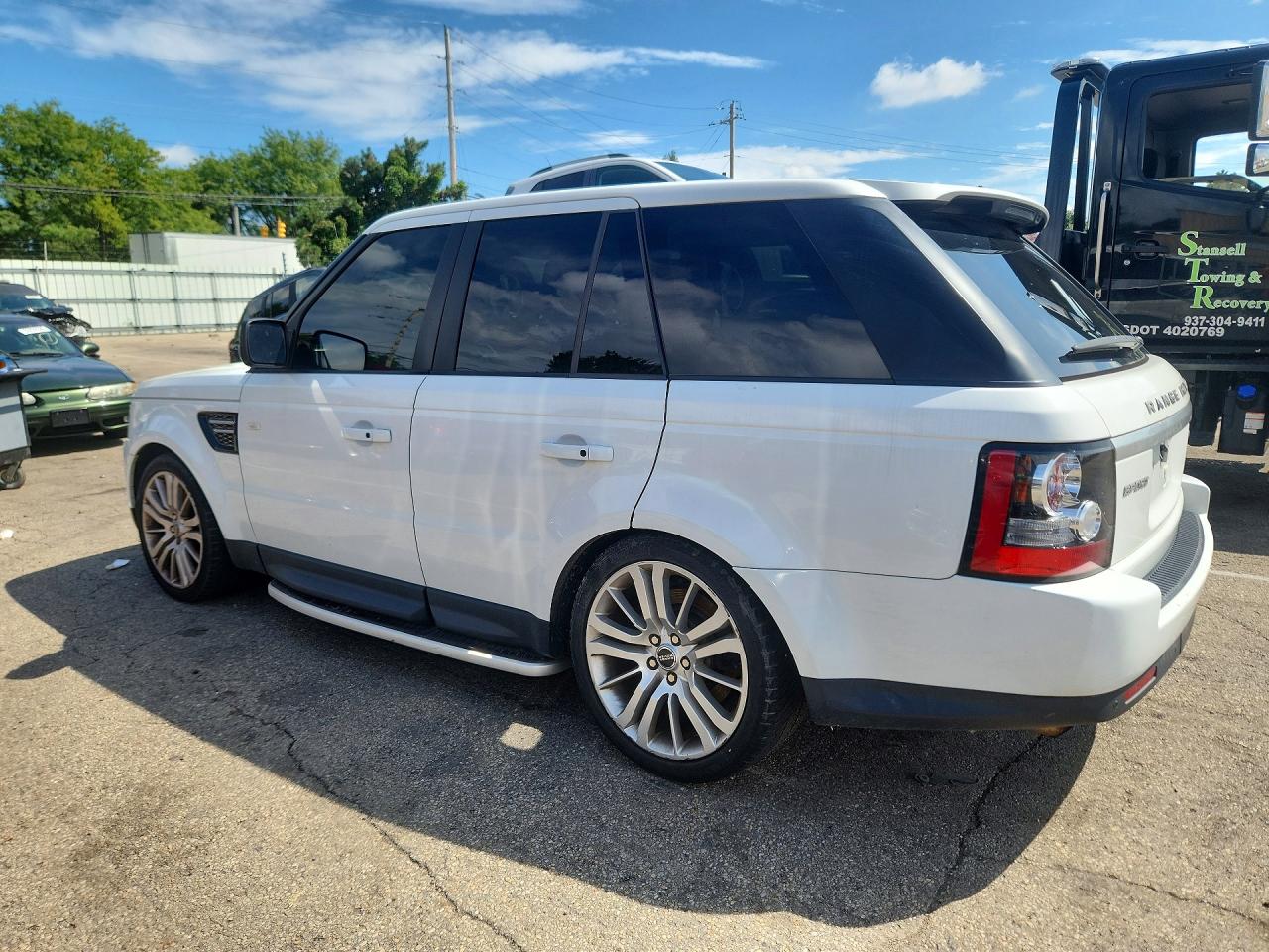 SALSK2D42CA755024 · 2012 LAND ROVER RANGE ROVER SPORT · 2/13