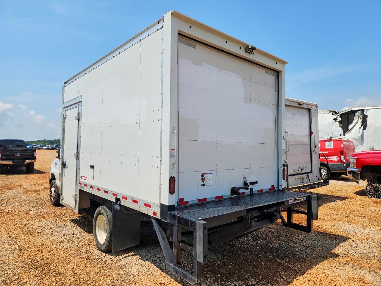 1FDWE3FN5RDD42318 · 2024 FORD E350 · 2/13