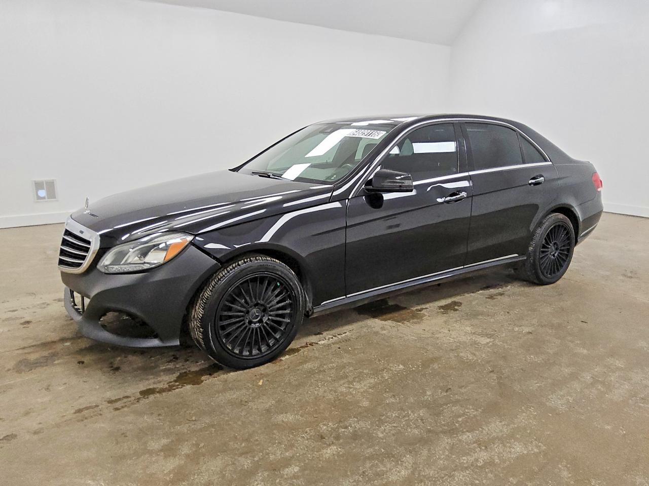WDDHF8JB0GB305907 · 2016 MERCEDES-BENZ E