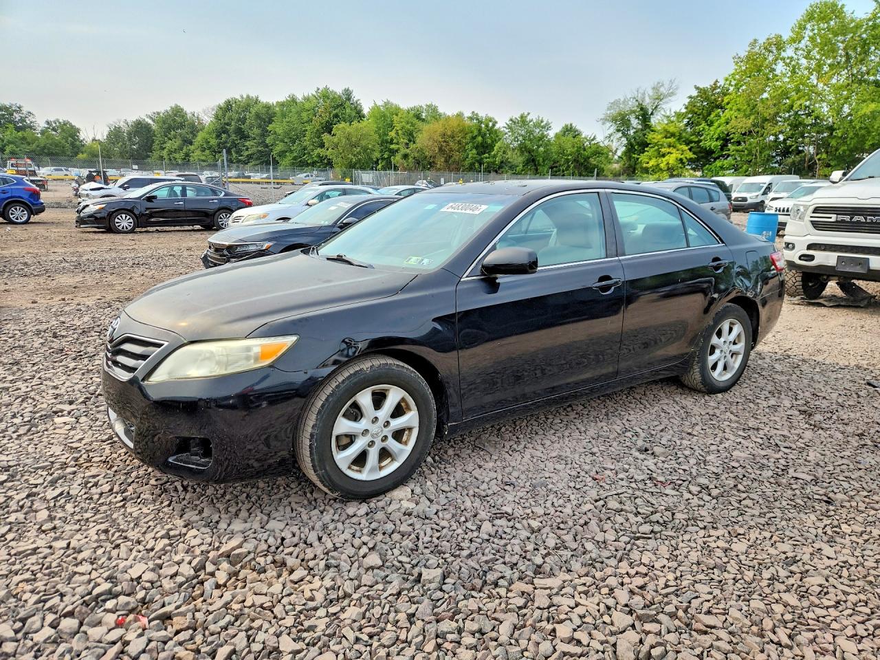 2011 TOYOTA CAMRY