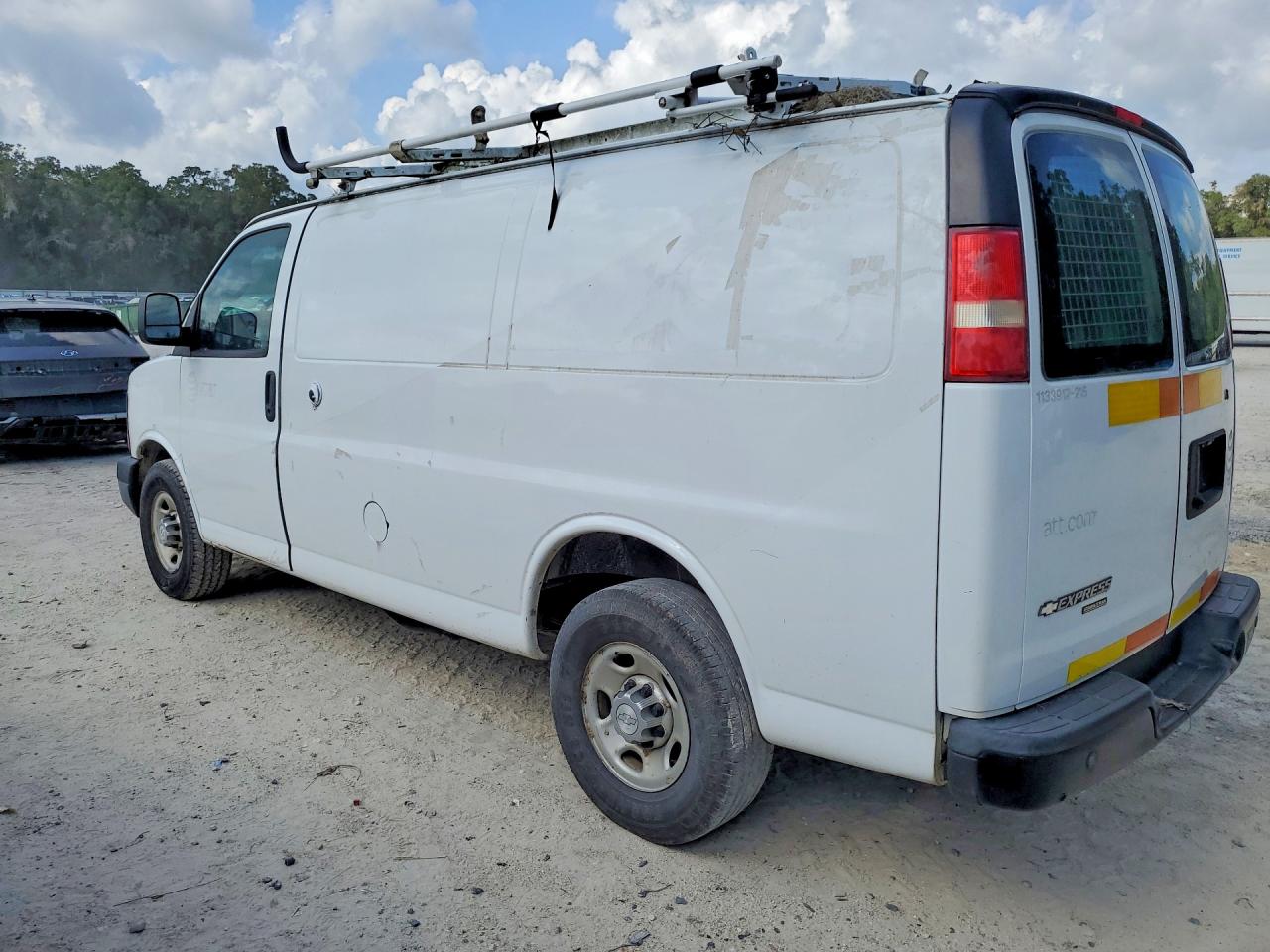 1GCWGAFF2G1265465 · 2016 CHEVROLET EXPRESS G2500 · 2/13