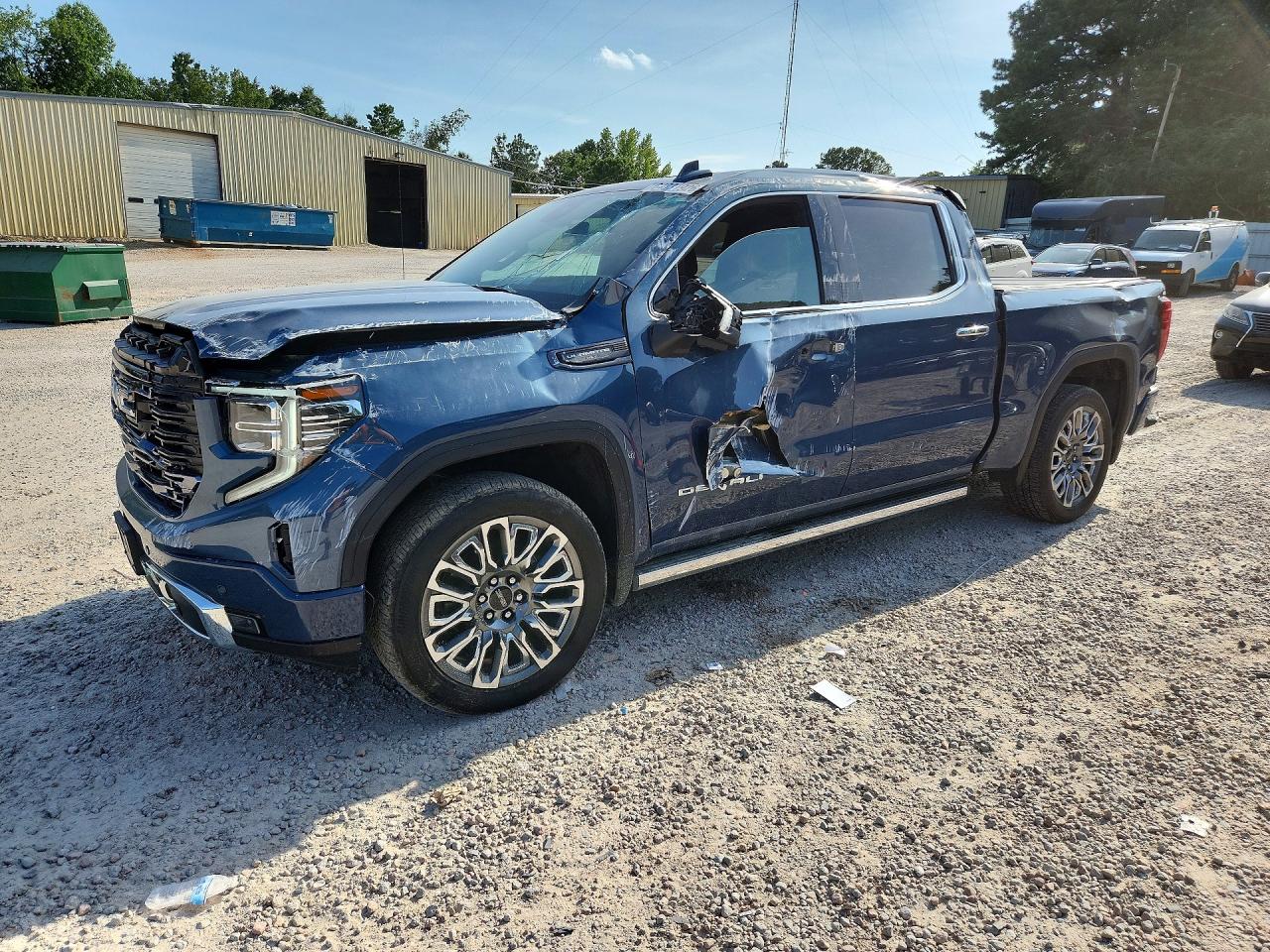 1GTUUHE8XSZ127422 · 2025 GMC SIERRA