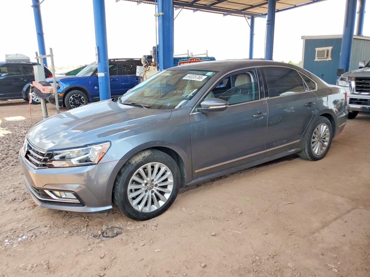 1VWBT7A33GC045277 · 2016 VOLKSWAGEN PASSAT