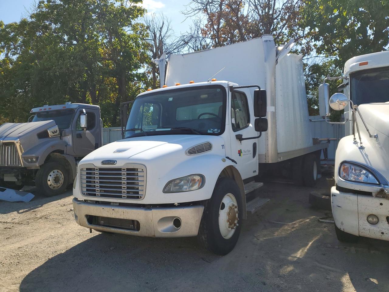 1FVACWCSX6HW41697 · 2006 FRHT - FREIGHTLINER M2