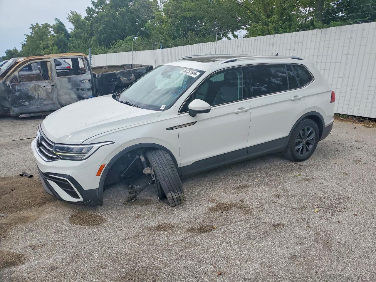 3VV2B7AX1NM115753 · 2022 VOLKSWAGEN TIGUAN