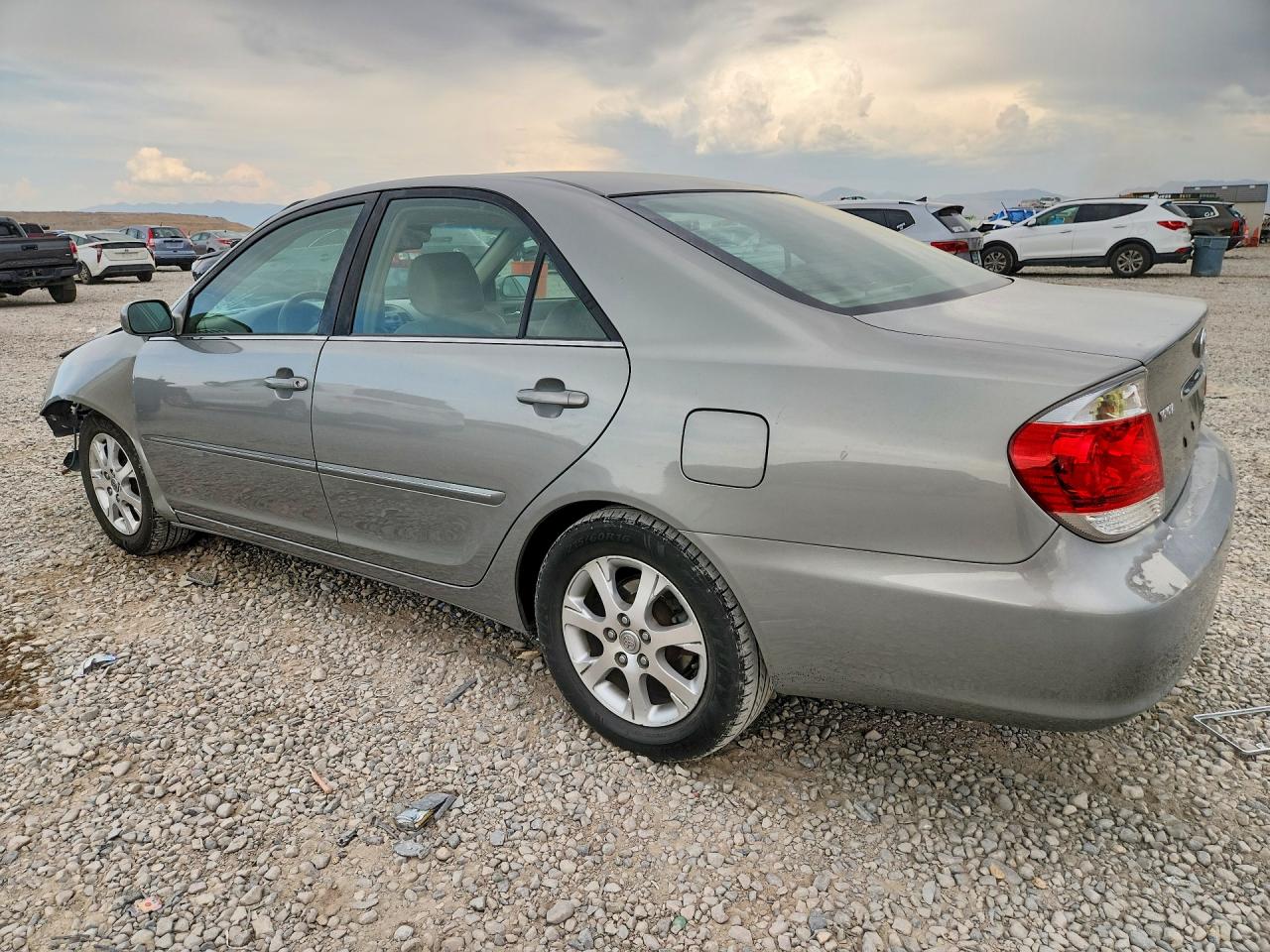 JTDBF30K450162859 · 2005 TOYOTA CAMRY · 2/12