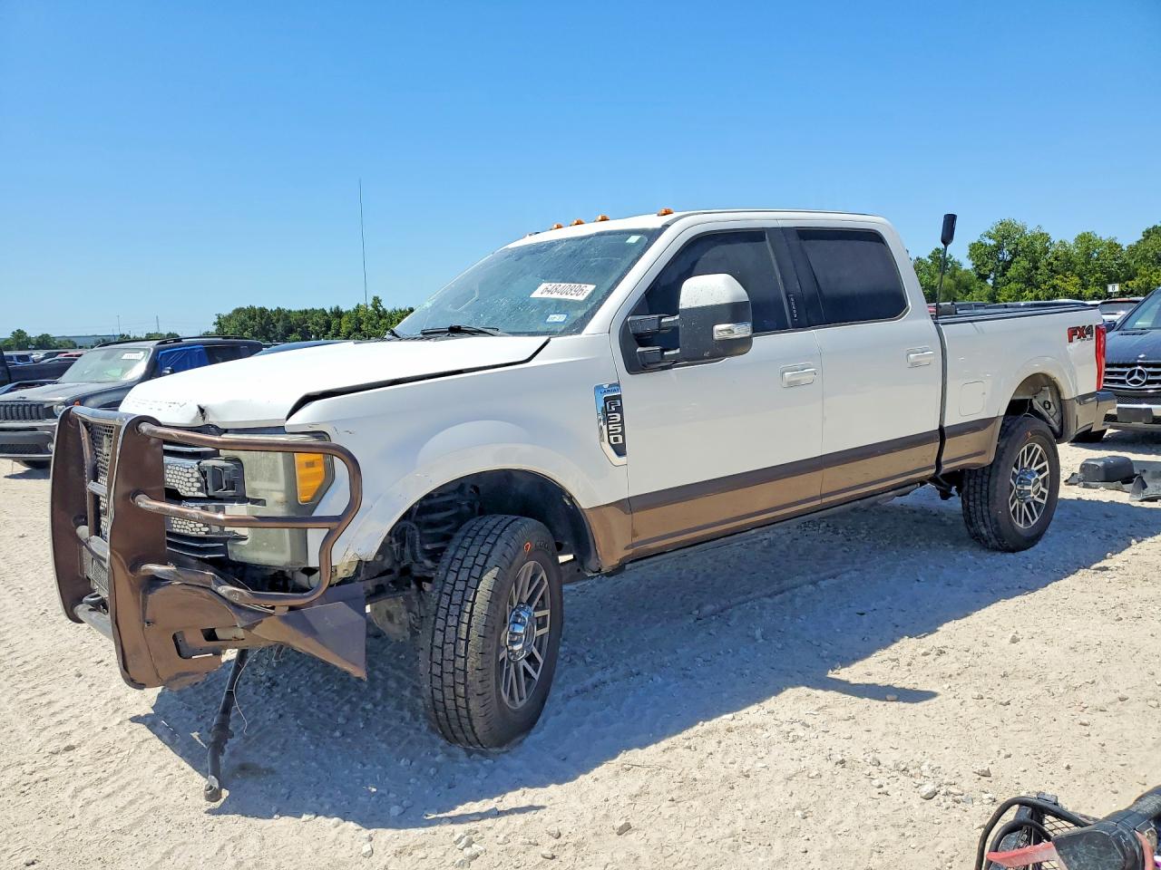 1FT8W3BTXHEB28612 · 2017 FORD F350