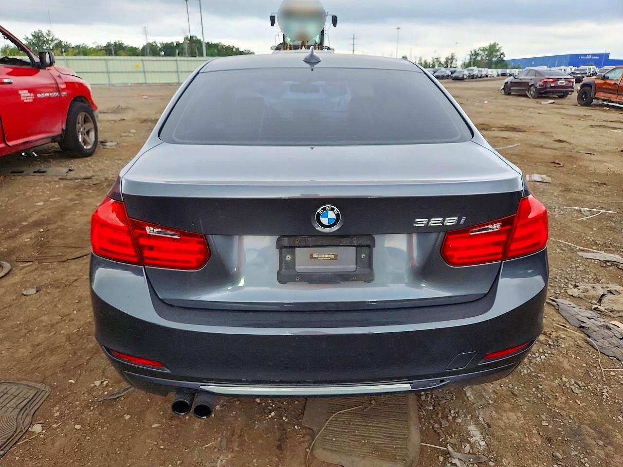WBA3A5C54CF341589 · 2012 BMW 328 · 6/12