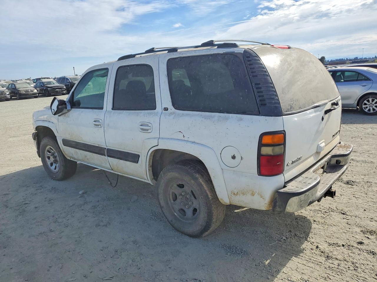 1GNEK13T85J152211 · 2005 CHEVROLET TAHOE · 2/13
