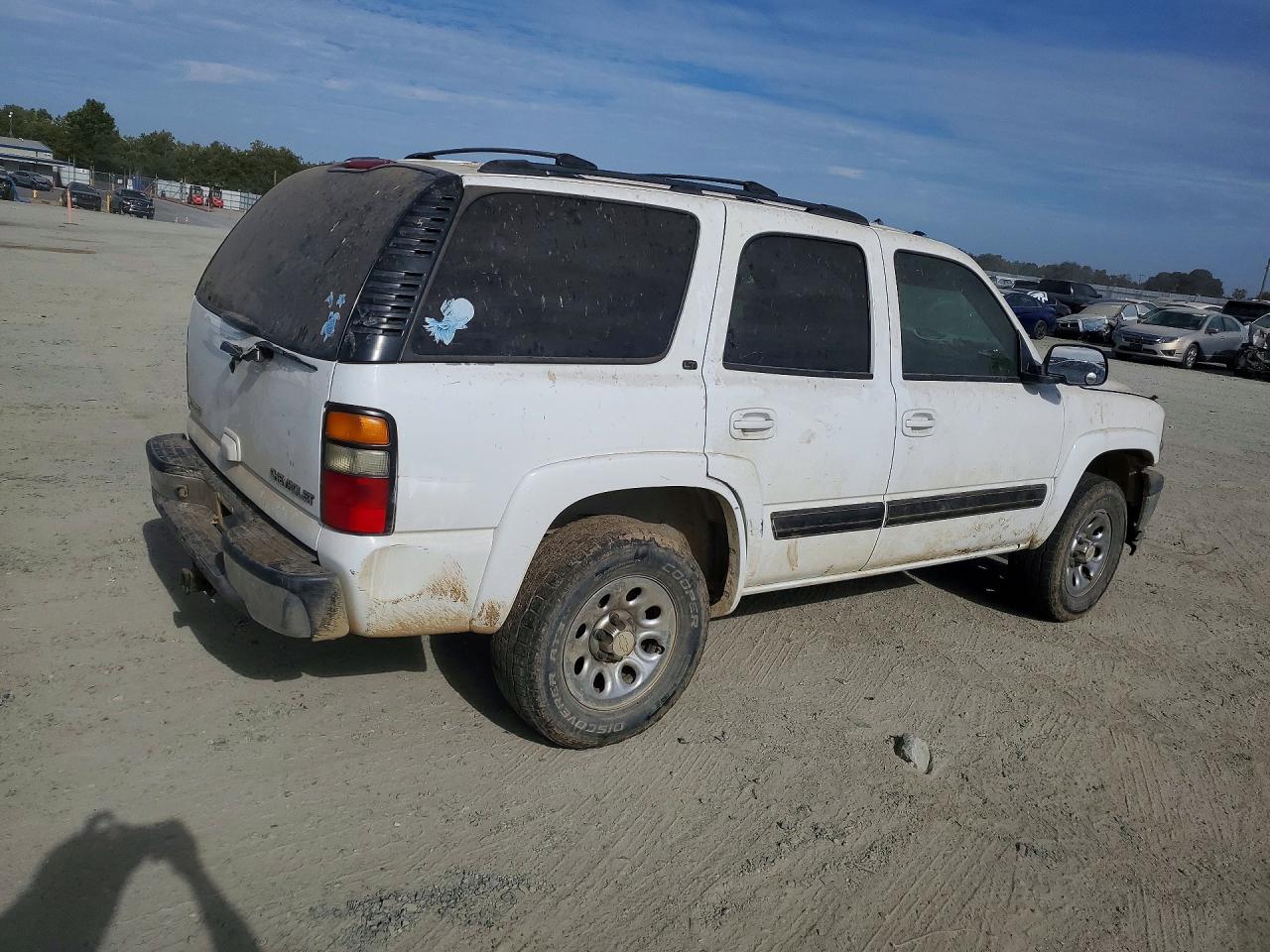 1GNEK13T85J152211 · 2005 CHEVROLET TAHOE · 3/13