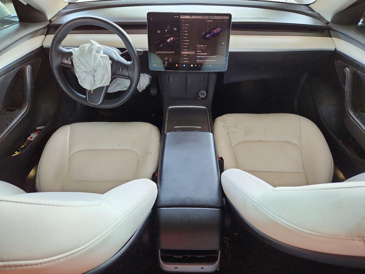 5YJ3E1EB5NF351610 · 2022 TESLA MODEL 3 · 8/13