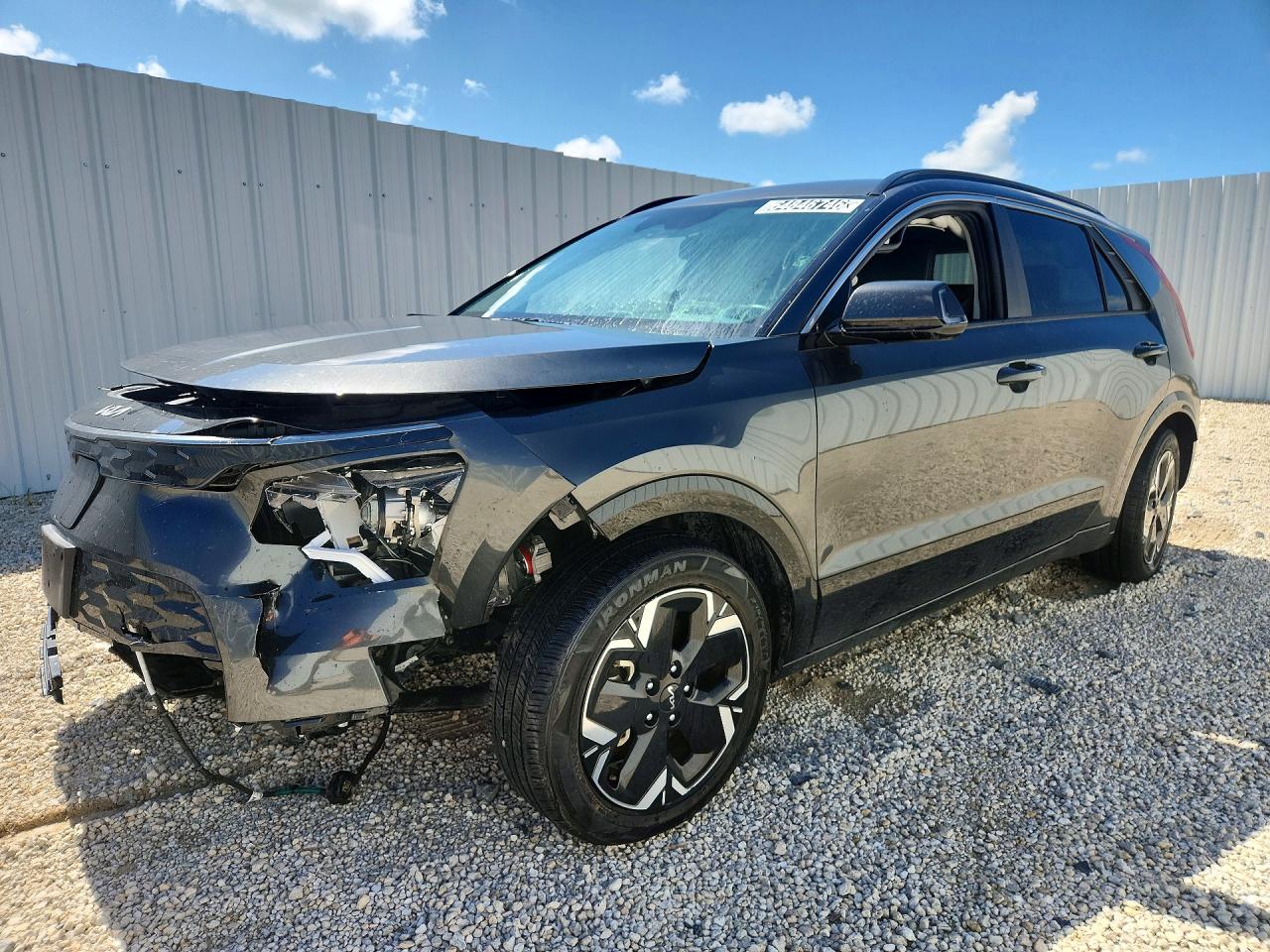 KNDCR3L15R5123320 · 2024 KIA NIRO