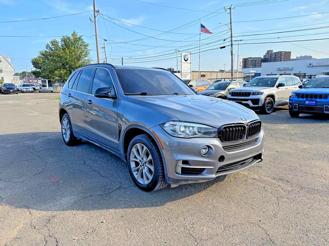 5UXKR0C52G0U10569 · 2016 BMW X5