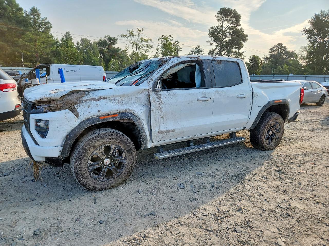 1GTP5BEK4R1220786 · 2024 GMC CANYON