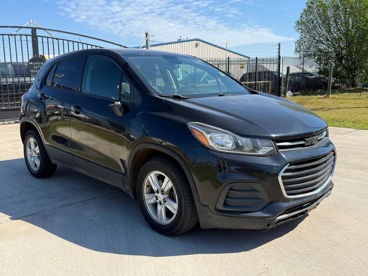 KL7CJKSBXLB085648 · 2020 CHEVROLET TRAX