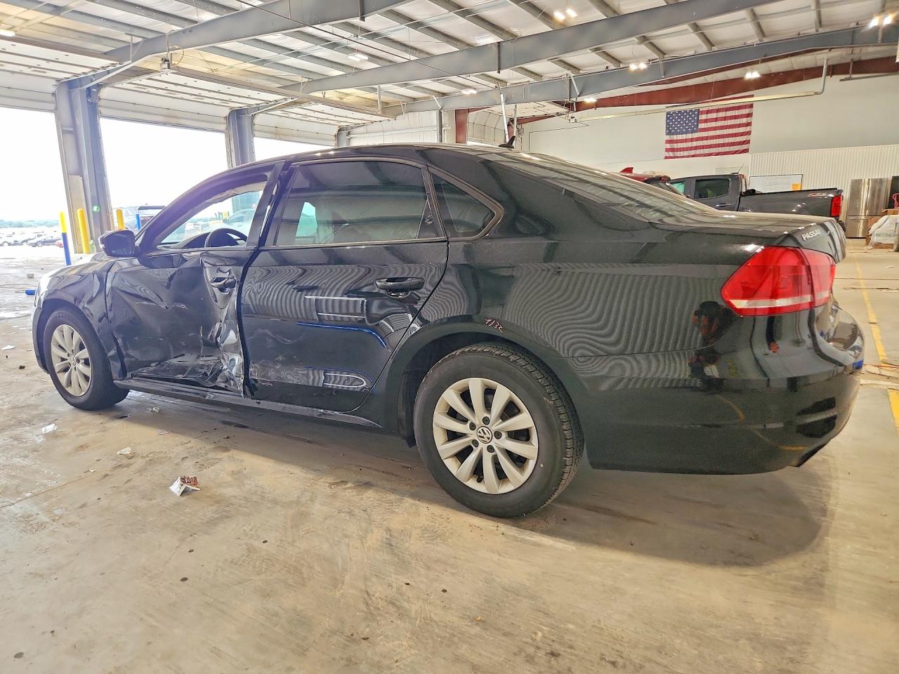 1VWAH7A35DC052692 · 2013 VOLKSWAGEN PASSAT · 2/12