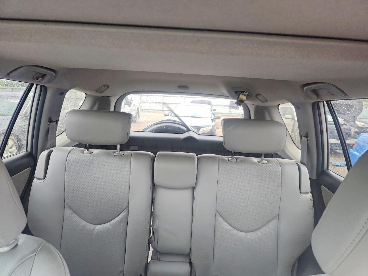 2T3DK4DV3BW044355 · 2011 TOYOTA RAV4 · 10/14