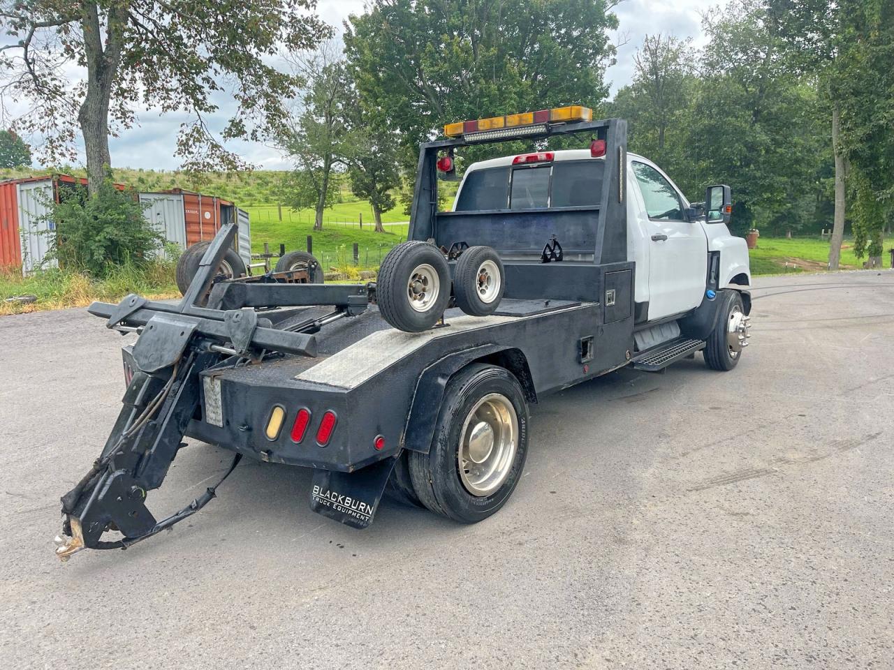 1HTKHPVH7KH863006 · 2019 CHEVROLET SILVERADO MEDIUM DUTY · 4/10