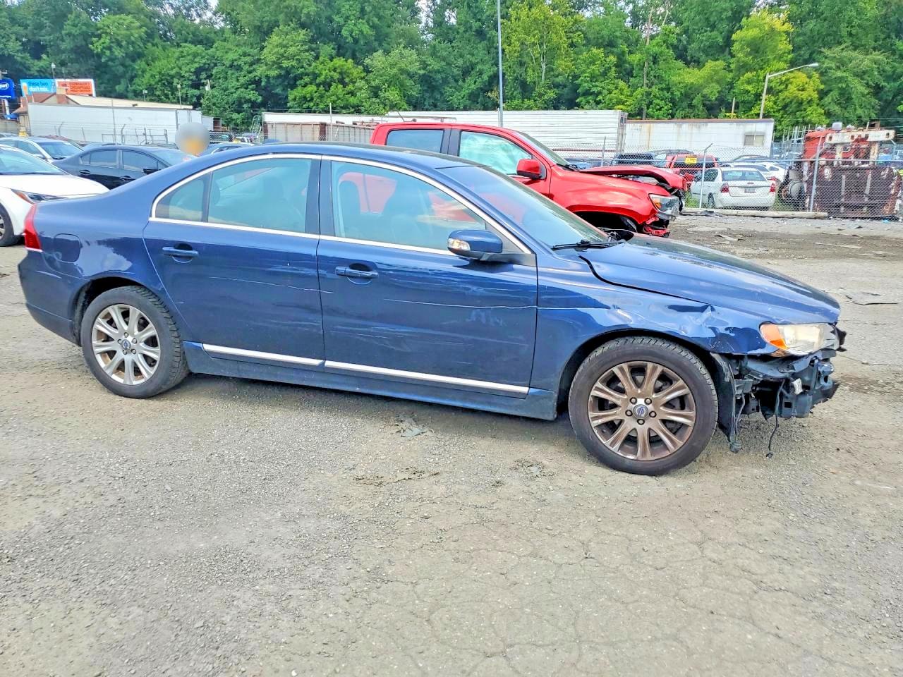 YV1982AS3A1117993 · 2010 VOLVO S80 · 4/12