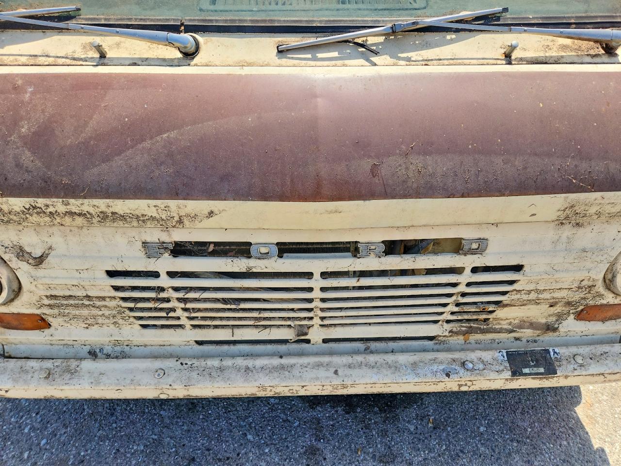 E24AHD89105 · 1968 FORD ECONOLINE · 7/10