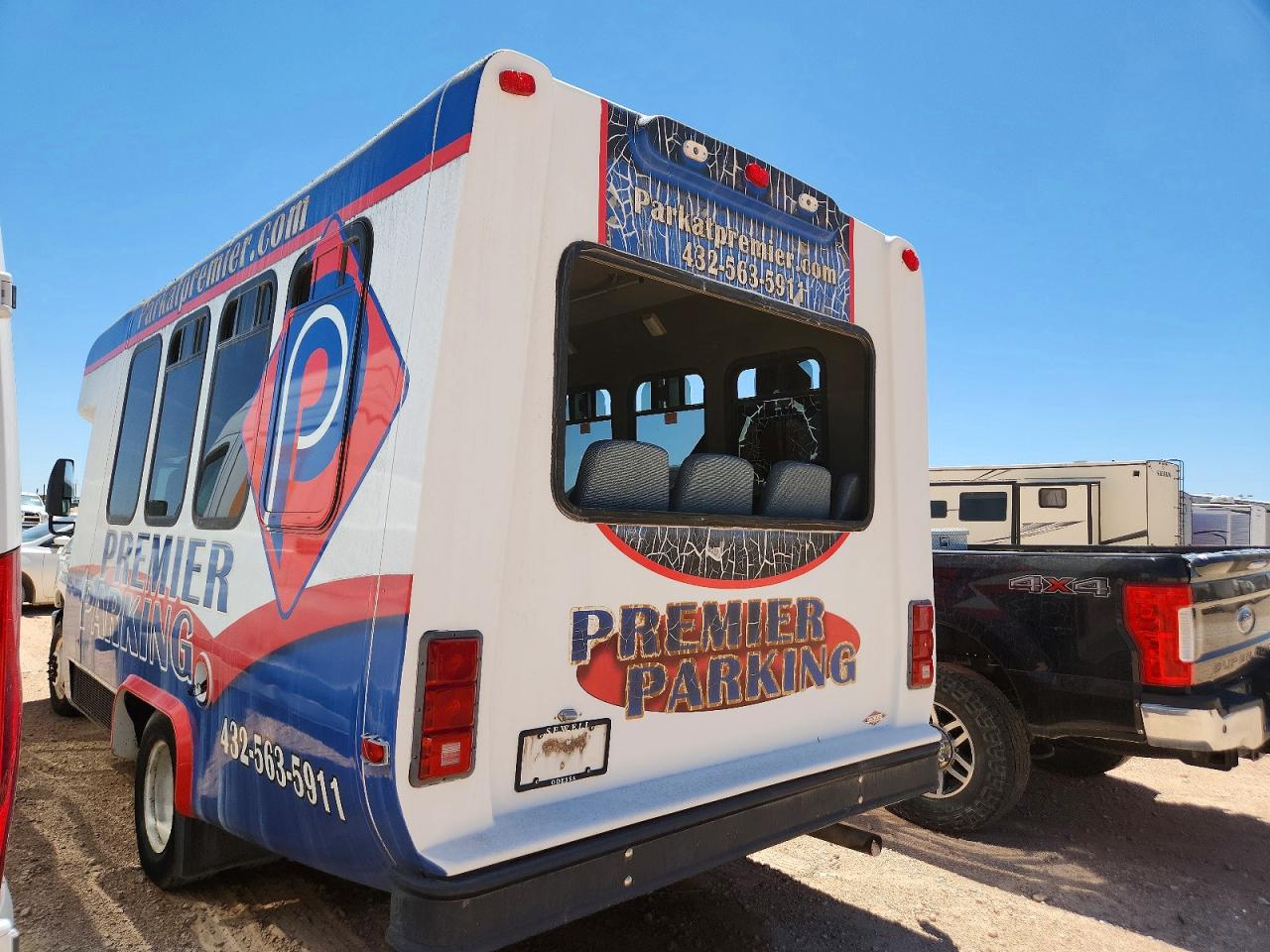 1FDEE3FLXBDB38954 · 2011 FORD ECONOLINE · 3/10