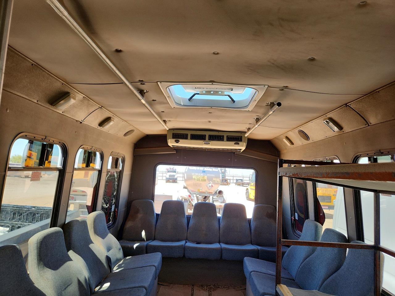 1FDEE3FLXBDB38954 · 2011 FORD ECONOLINE · 6/10