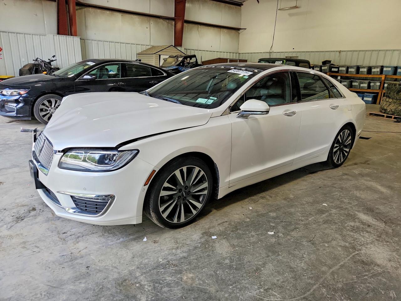 3LN6L5MU0KR601970 · 2019 LINCOLN MKZ
