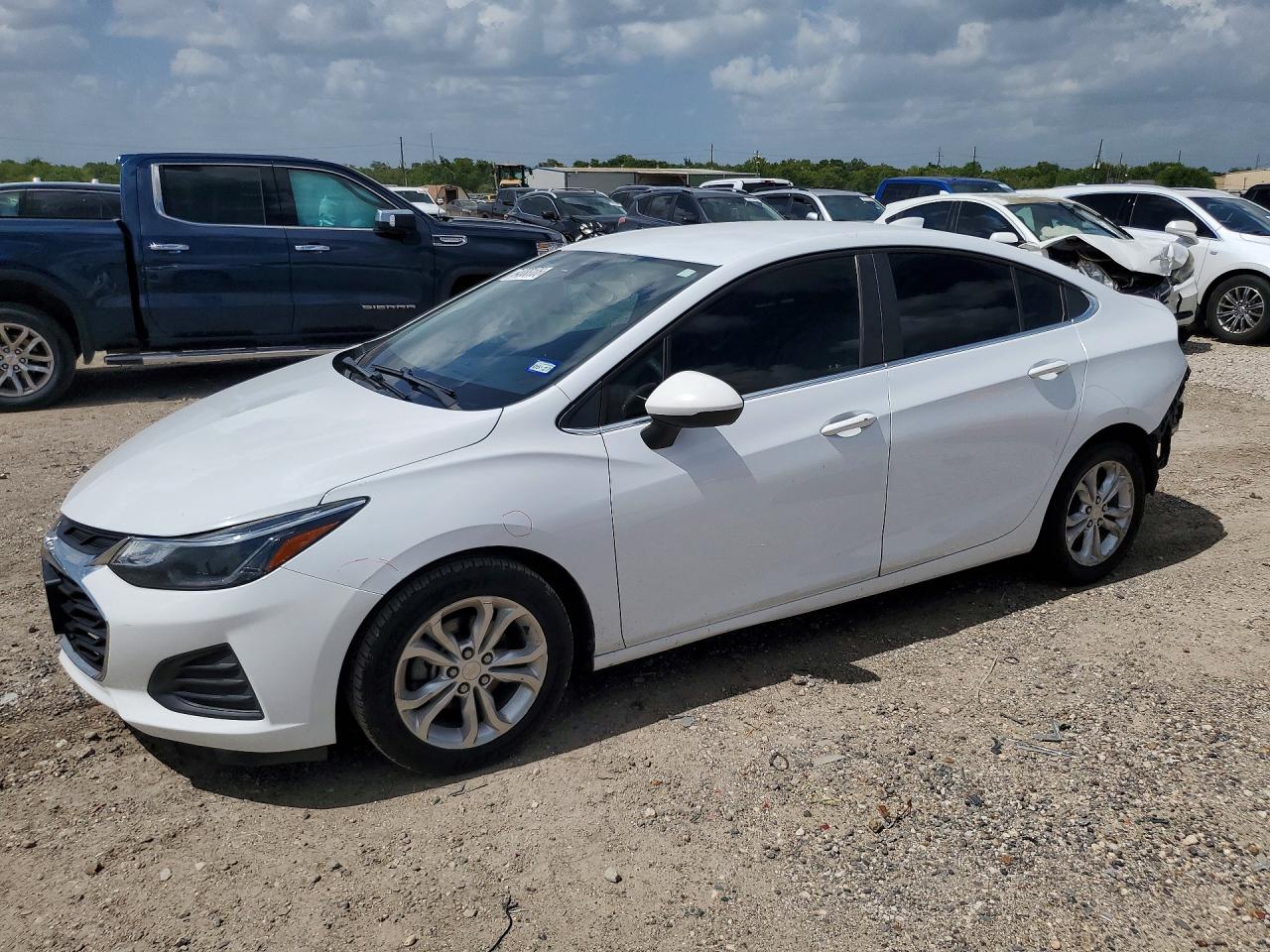 1G1BE5SM9K7108515 · 2019 CHEVROLET CRUZE