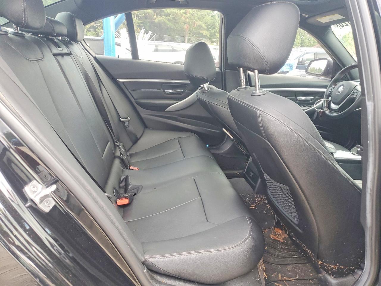WBA8E9G54GNU28545 · 2016 BMW 328 · 10/13