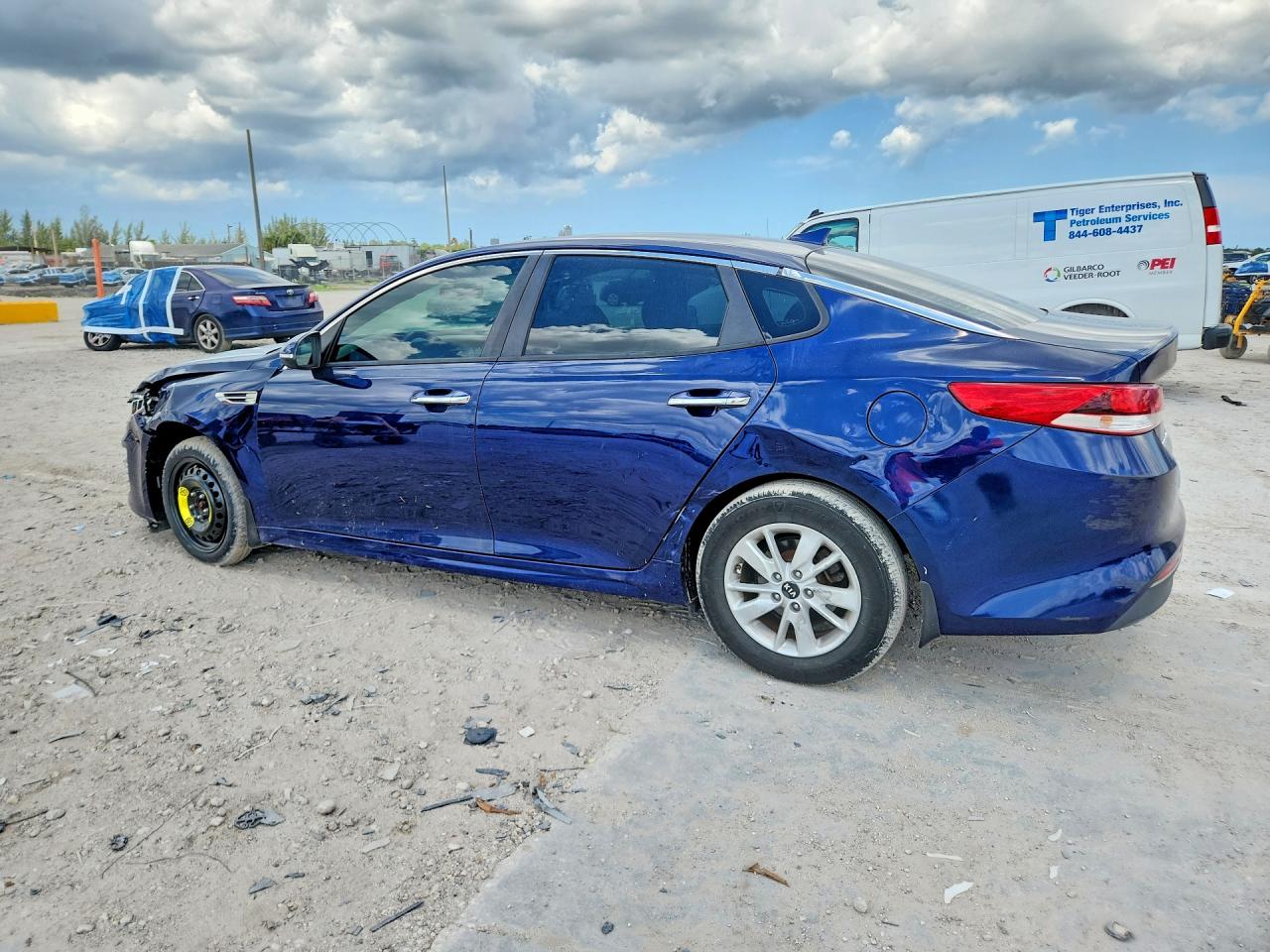 5XXGT4L34JG191182 · 2018 KIA OPTIMA · 2/12
