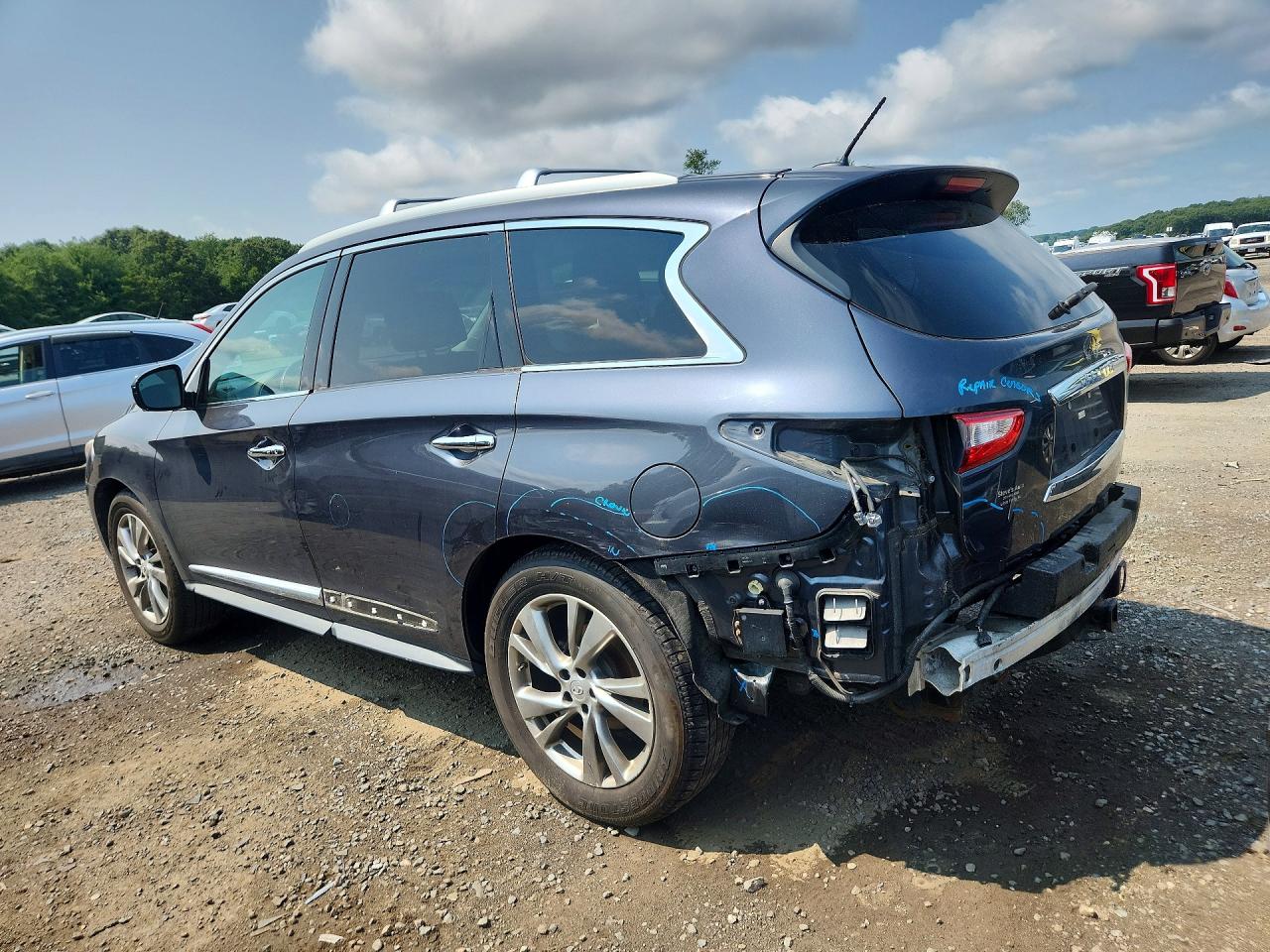 5N1AL0MM6DC347437 · 2013 INFINITI JX35 · 2/13