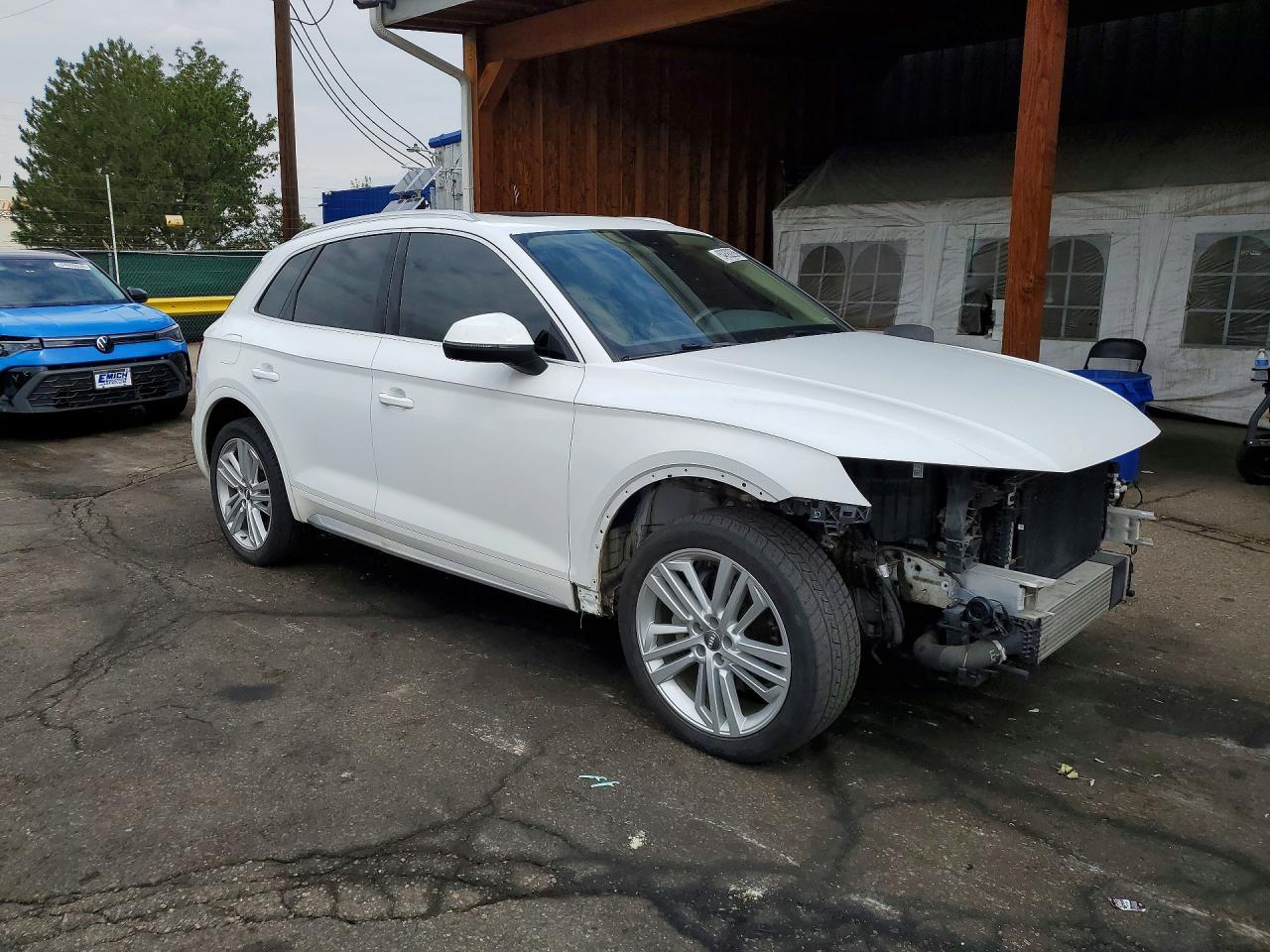WA1BNAFY8J2216370 · 2018 AUDI Q5 · 4/13