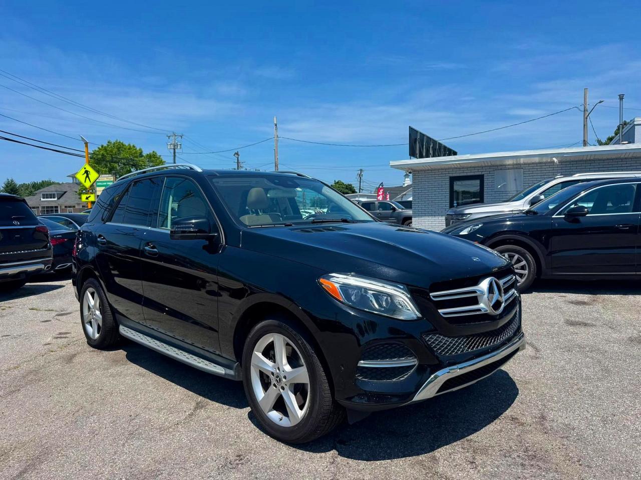 4JGDA5GB6KB211810 · 2019 MERCEDES-BENZ GLE