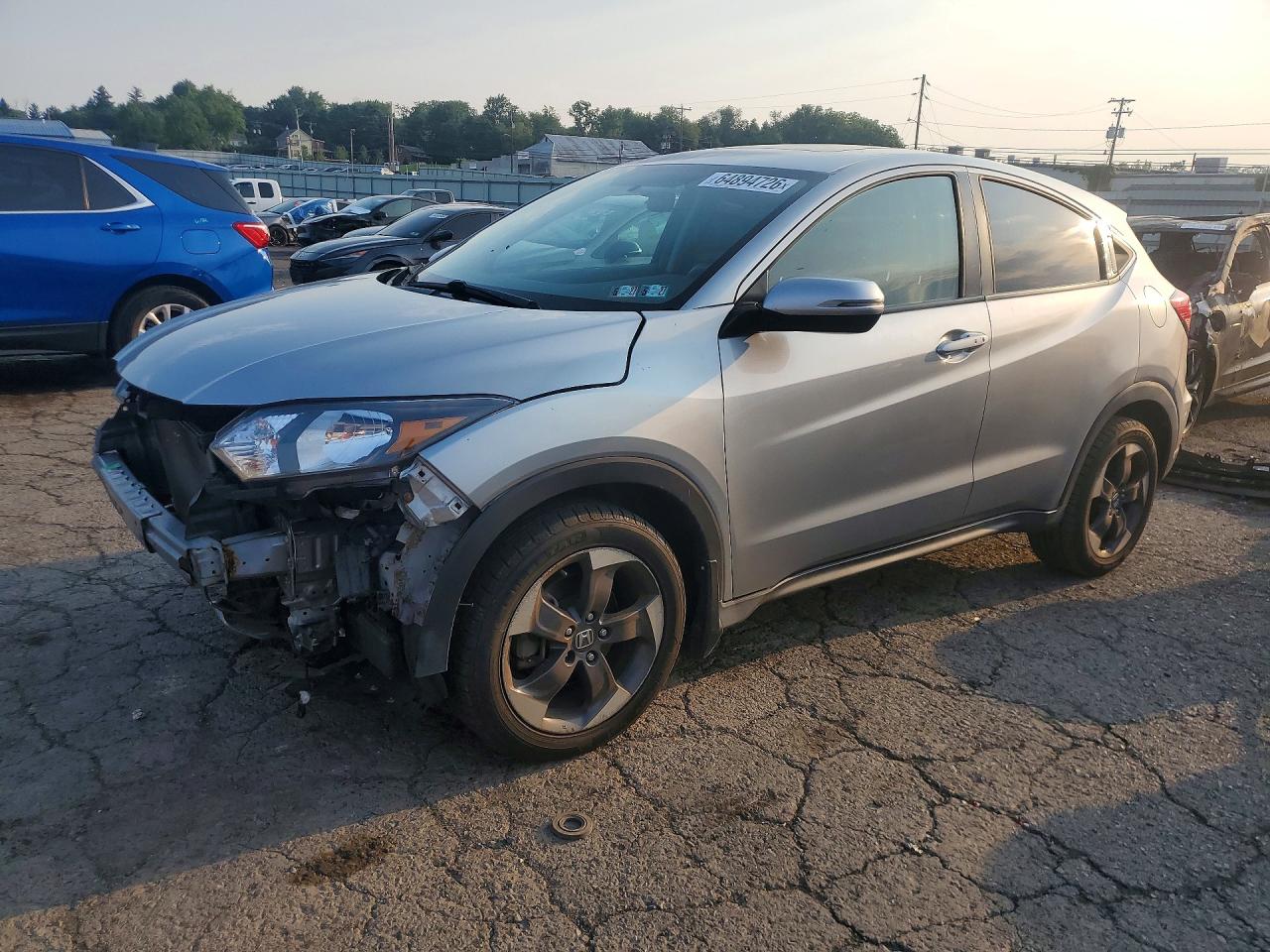 3CZRU6H56JG729707 · 2018 HONDA HR-V