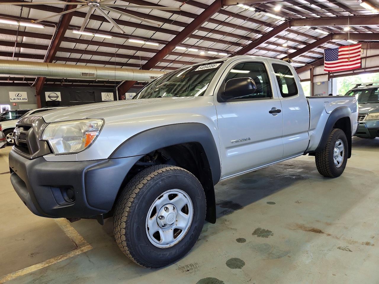 5TFUU4EN2DX082408 · 2013 TOYOTA TACOMA