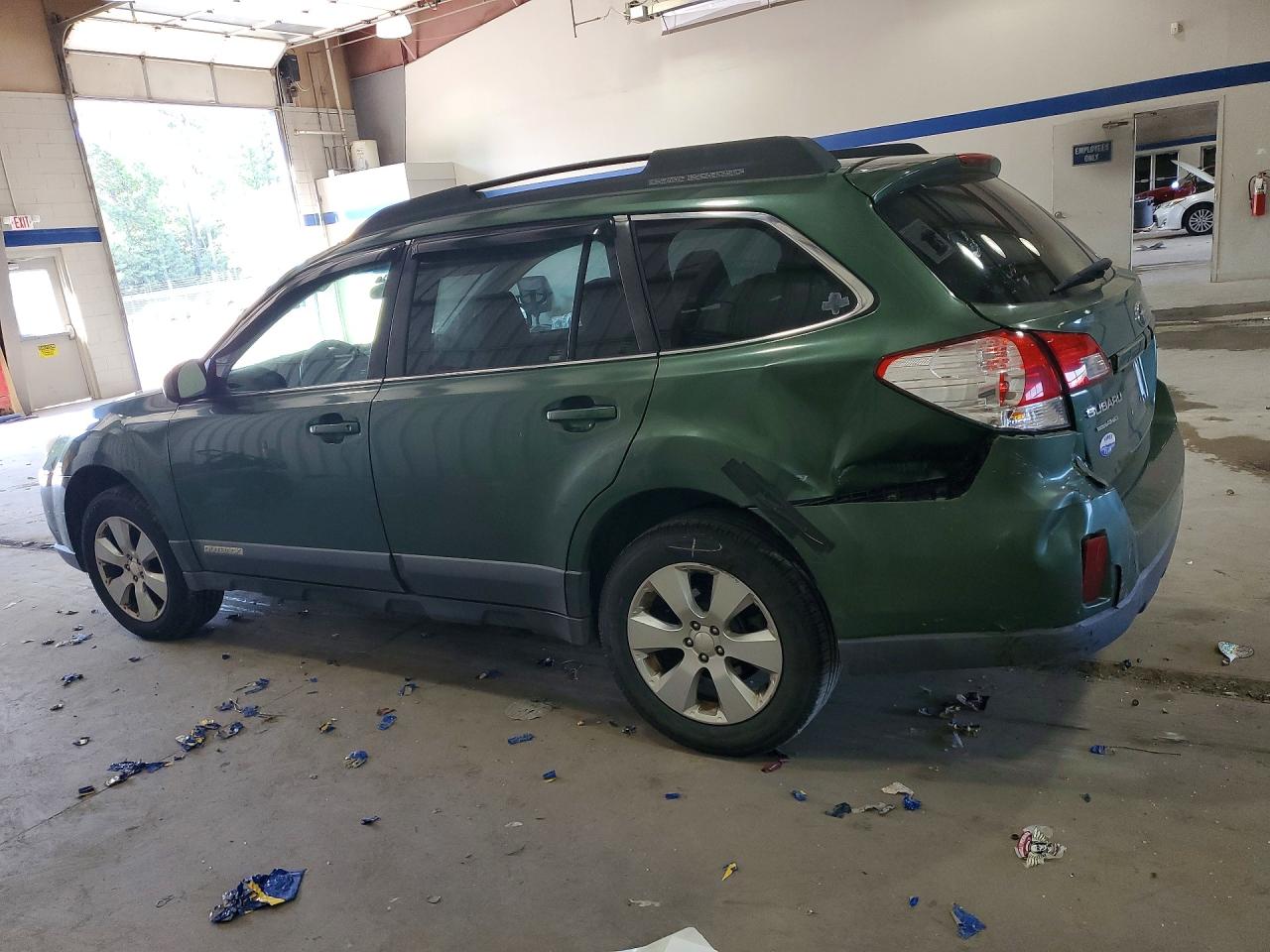 4S4BRCCC7A3339839 · 2010 SUBARU OUTBACK · 2/13