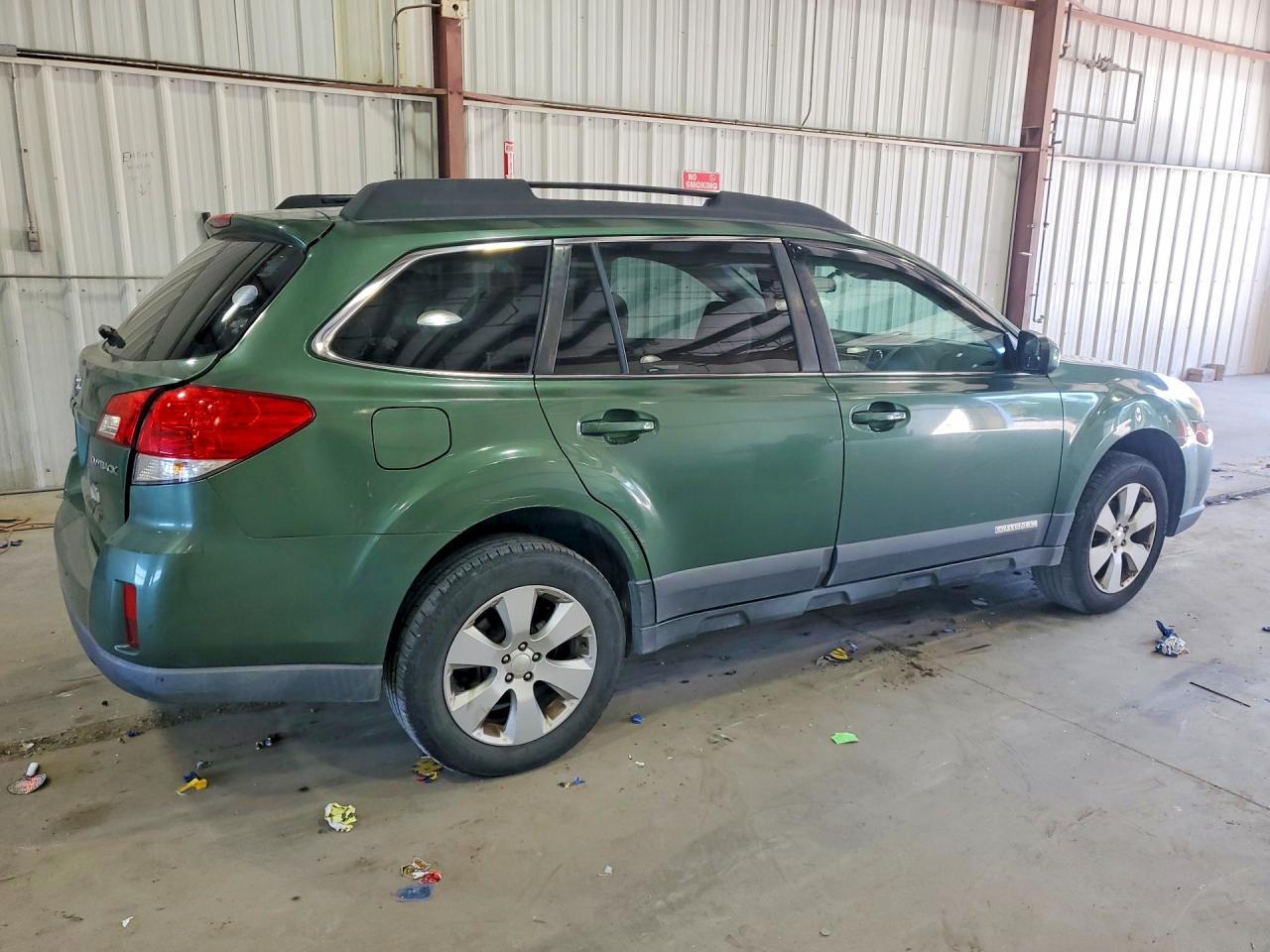 4S4BRCCC7A3339839 · 2010 SUBARU OUTBACK · 3/13