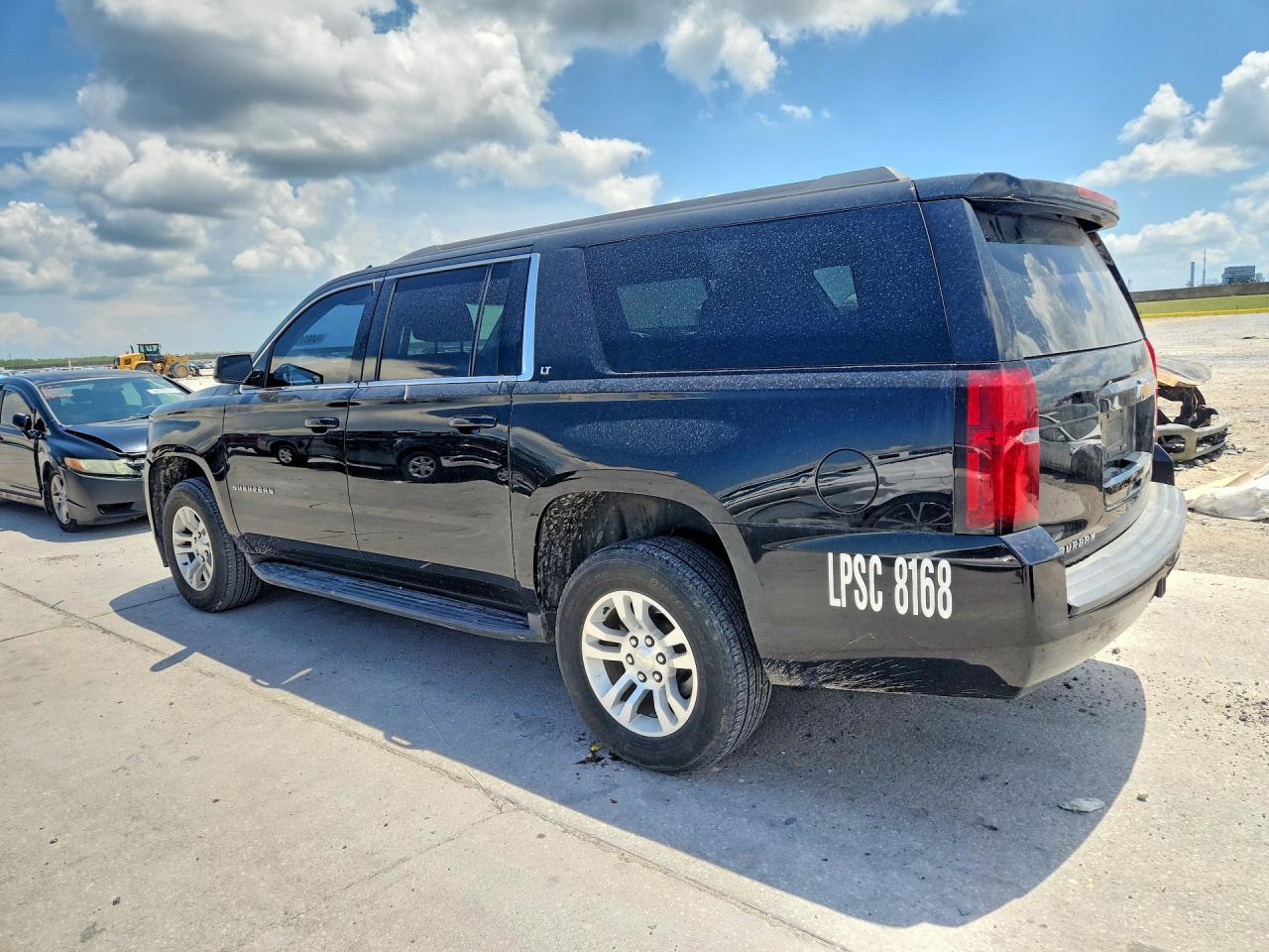1GNSCHKC0HR207489 · 2017 CHEVROLET SUBURBAN · 2/13