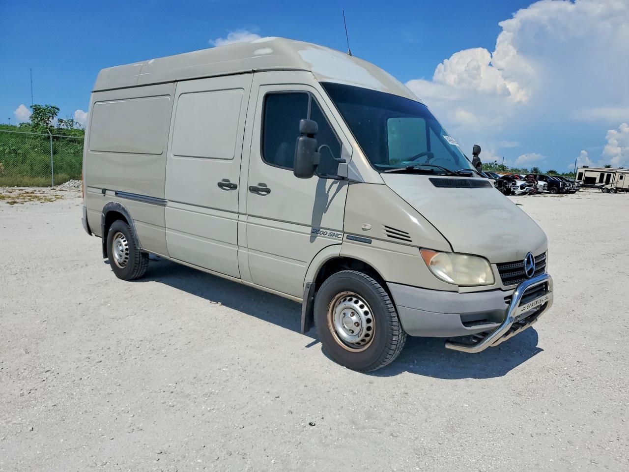 WD2PD643345602313 · 2004 DODGE SPRINTER · 4/13