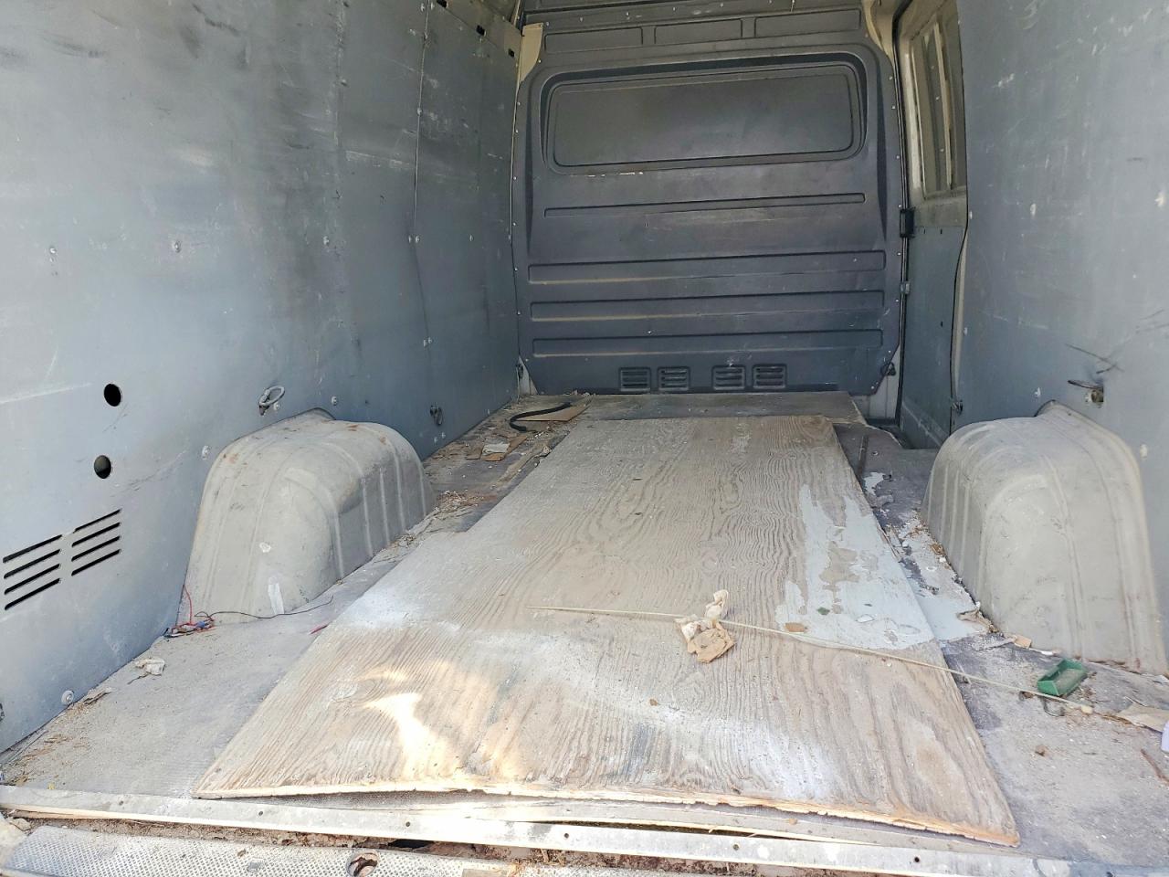 WD2PD643345602313 · 2004 DODGE SPRINTER · 10/13