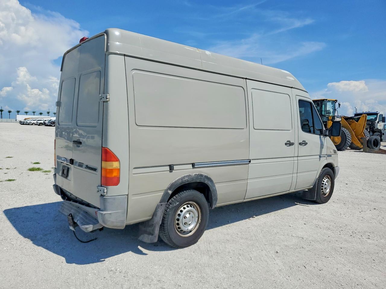 WD2PD643345602313 · 2004 DODGE SPRINTER · 3/13