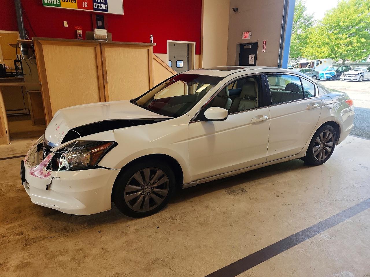 1HGCP2F84BA022003 · 2011 HONDA ACCORD